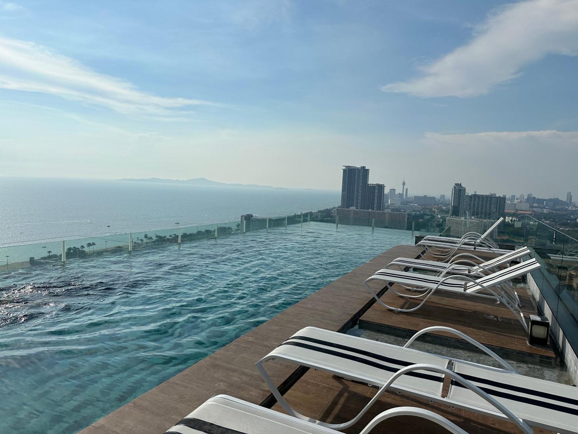 芭提雅高层海景奢华公寓the Riviera Jomtien生香家直达海滩2704 Ngoại thất bức ảnh