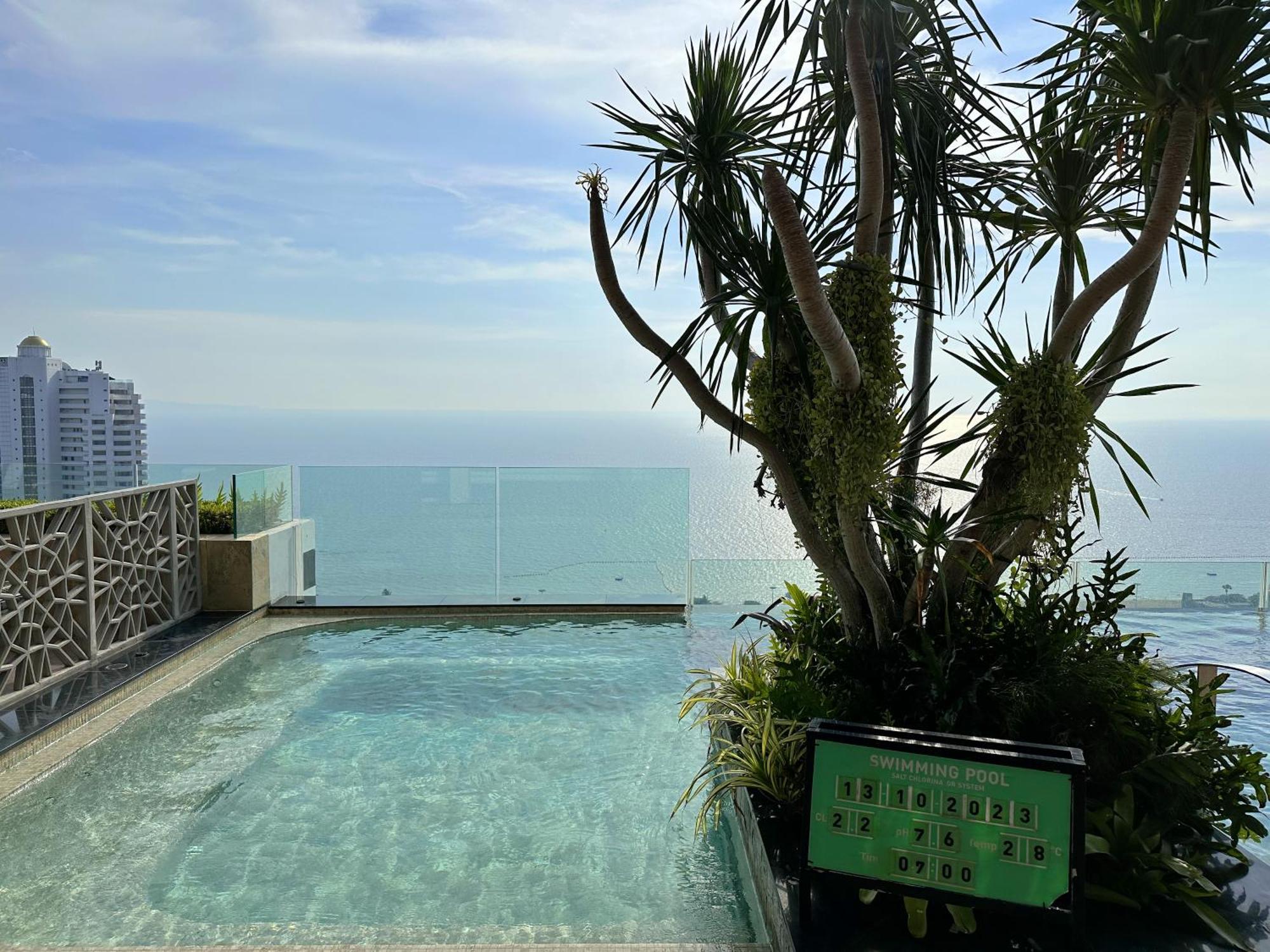 芭提雅高层海景奢华公寓the Riviera Jomtien生香家直达海滩2704 Ngoại thất bức ảnh