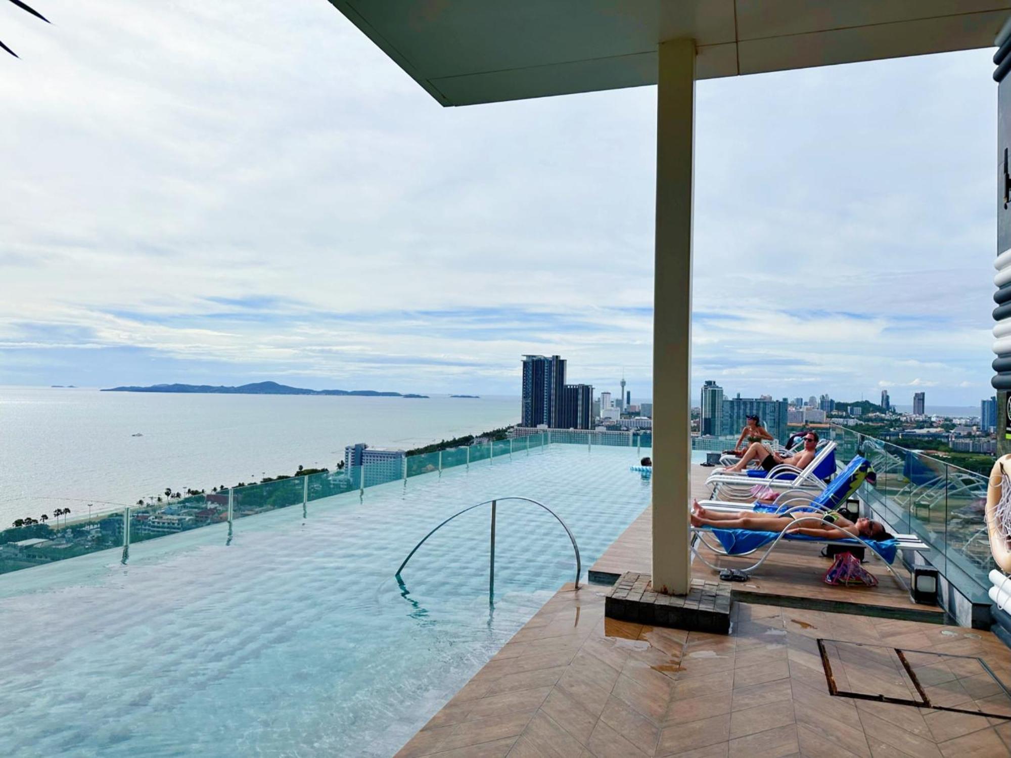芭提雅高层海景奢华公寓the Riviera Jomtien生香家直达海滩2704 Ngoại thất bức ảnh