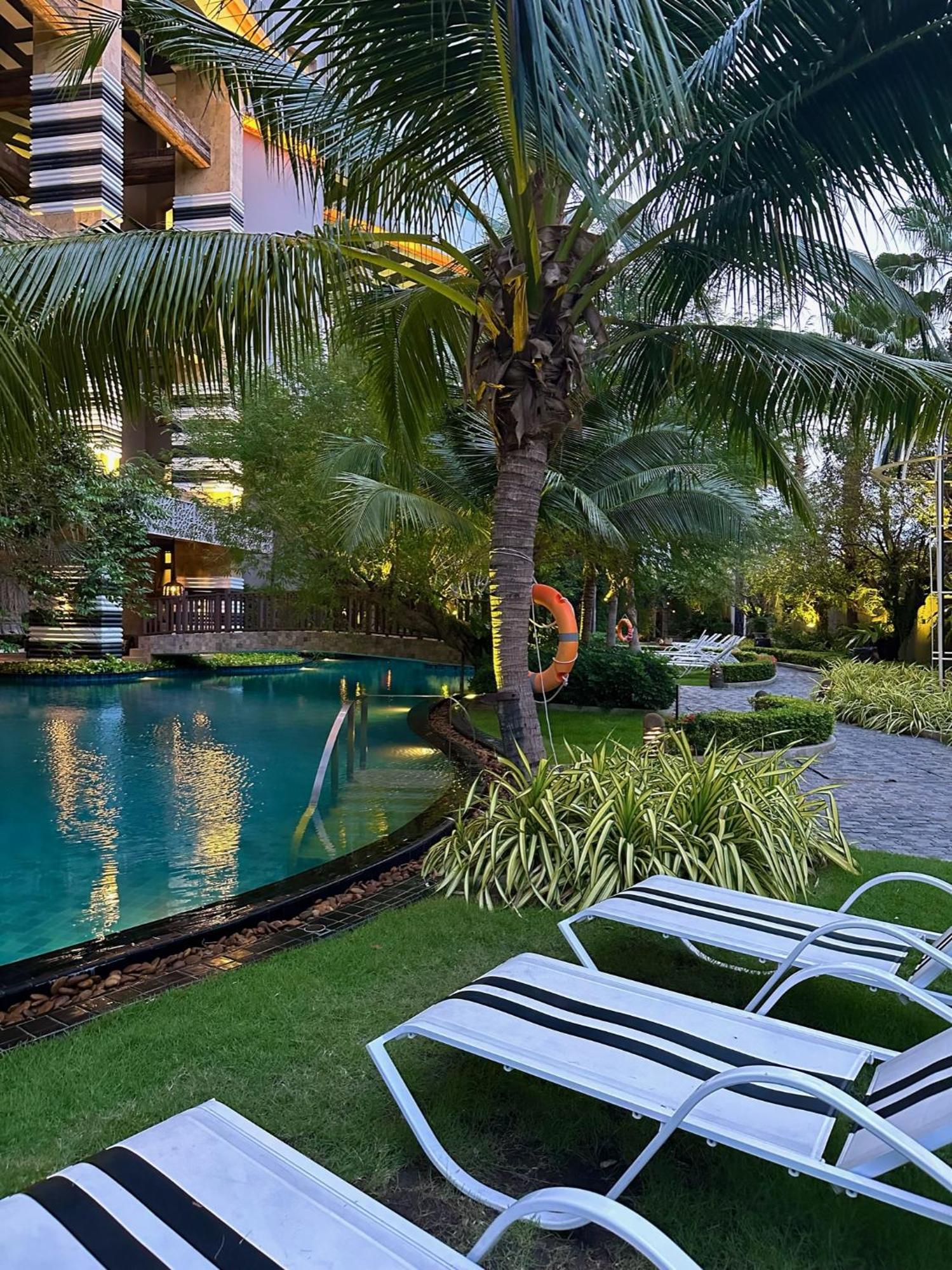 芭提雅高层海景奢华公寓the Riviera Jomtien生香家直达海滩2704 Ngoại thất bức ảnh