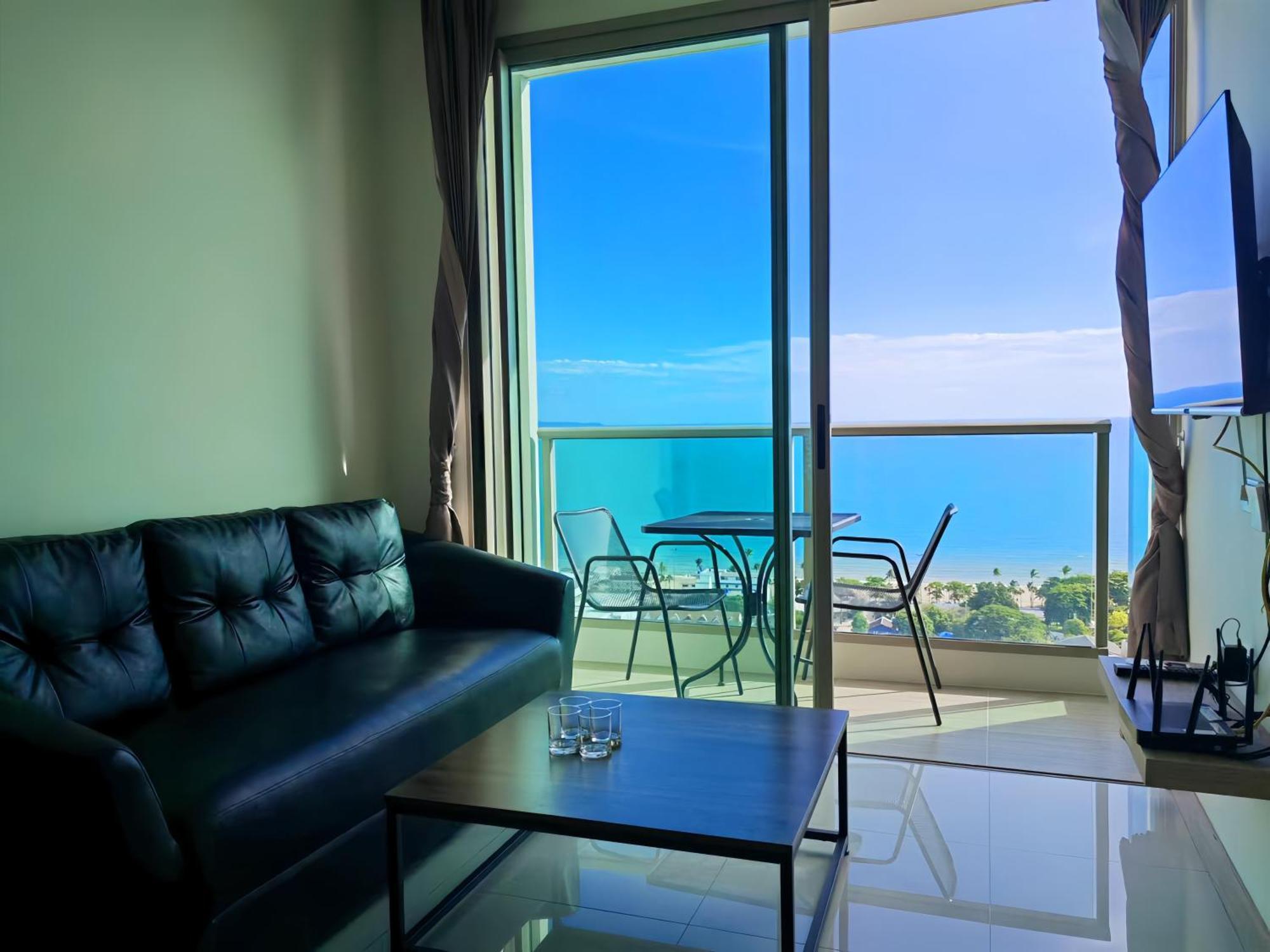 芭提雅高层海景奢华公寓the Riviera Jomtien生香家直达海滩2704 Ngoại thất bức ảnh