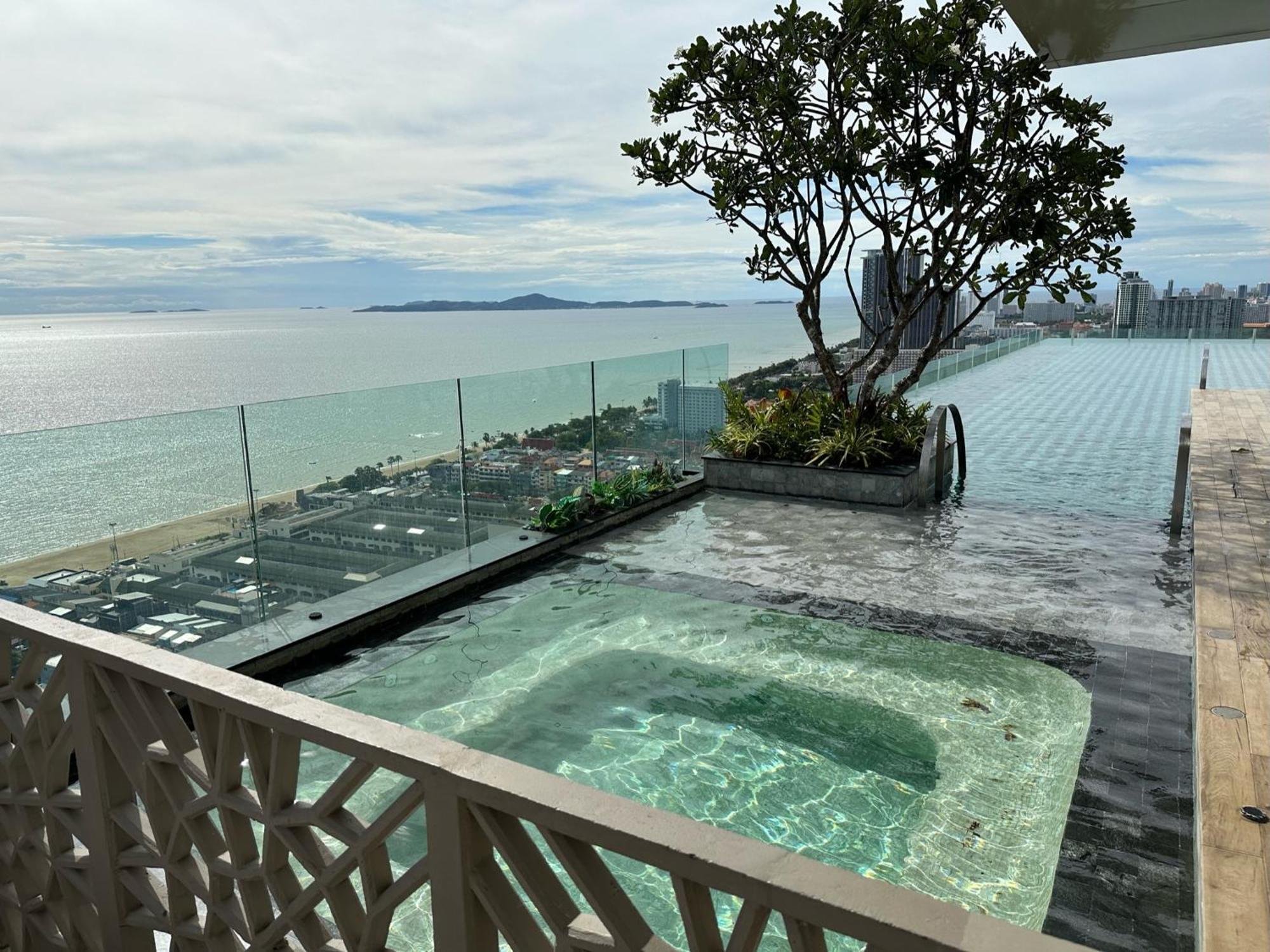 芭提雅高层海景奢华公寓the Riviera Jomtien生香家直达海滩2704 Ngoại thất bức ảnh