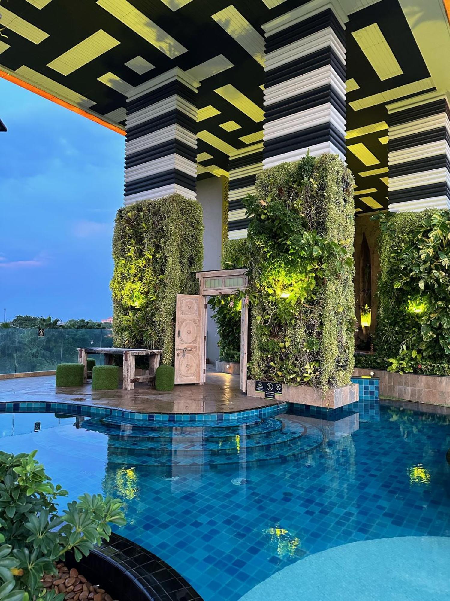 芭提雅高层海景奢华公寓the Riviera Jomtien生香家直达海滩2704 Ngoại thất bức ảnh